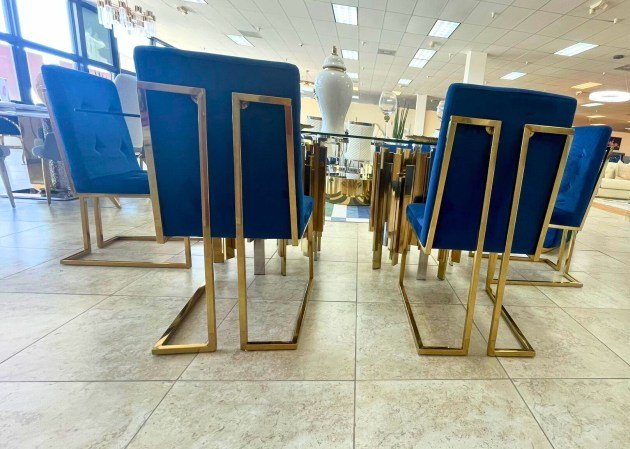 BLUE EDIT DINING  - EDIT 1